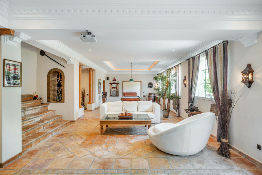 Detached Villa Benahavís Málaga - image 22