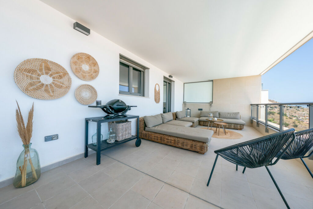 Middle Floor Apartment Benalmadena Málaga - image 22