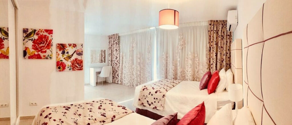 Duplex Nueva Andalucía Málaga - image 22