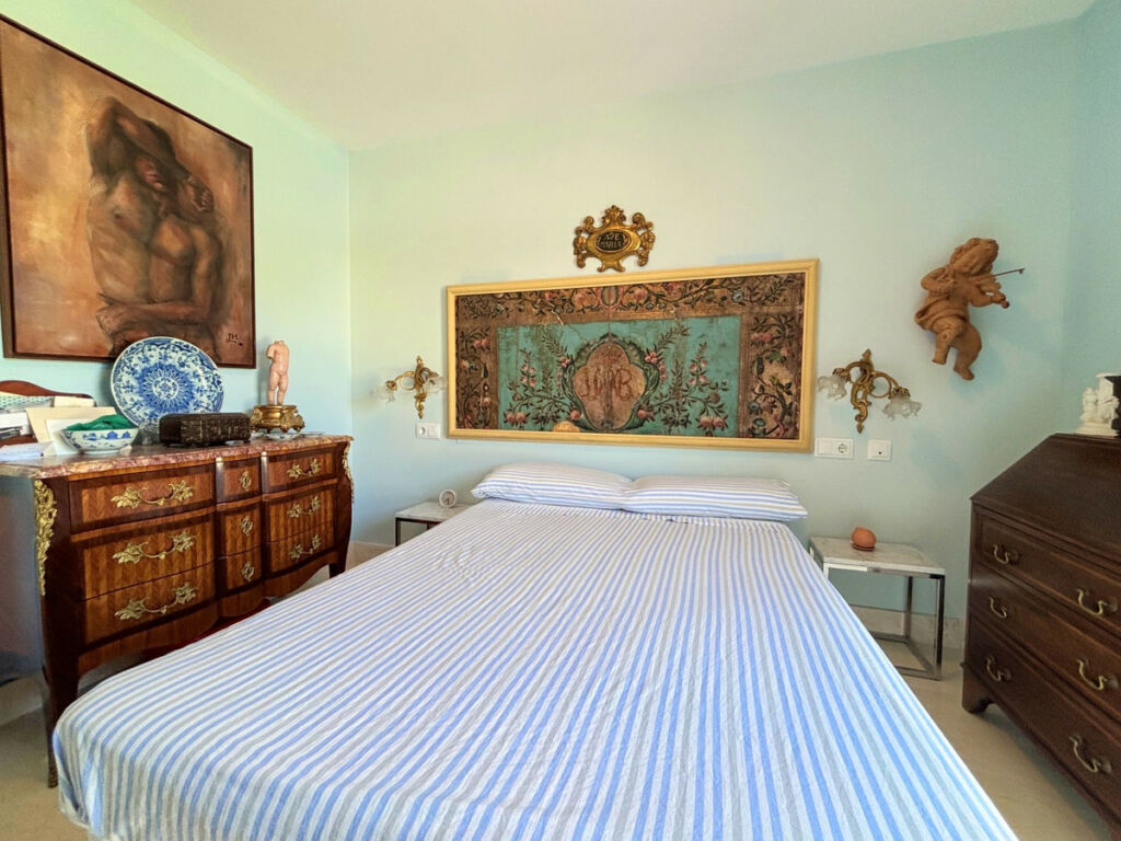 Penthouse La Duquesa Málaga - image 22