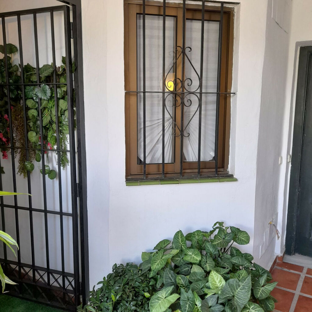Middle Floor Apartment Elviria Málaga - image 22