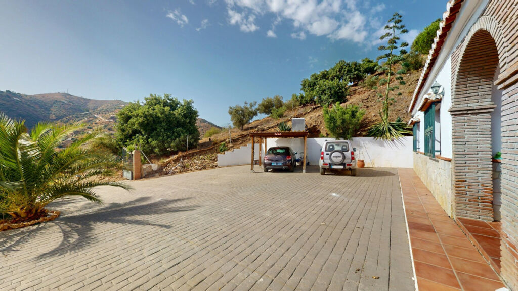 Detached Villa Arenas Málaga - image 22