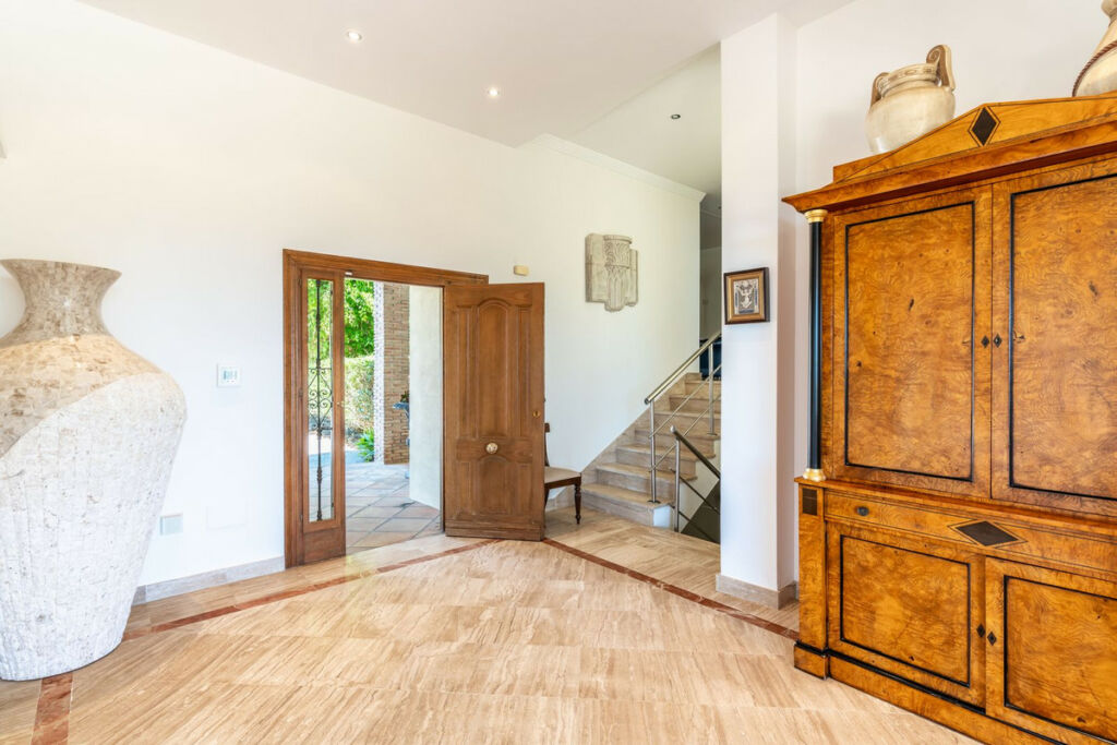 Detached Villa Benahavís Málaga - image 22