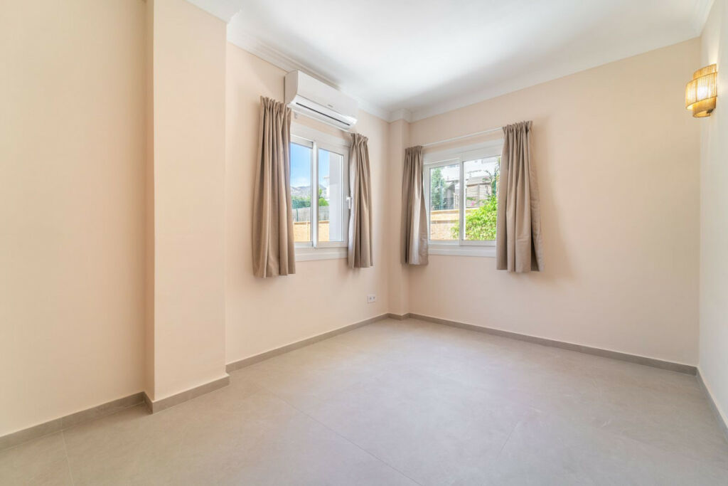Detached Villa Torreblanca Málaga - image 22