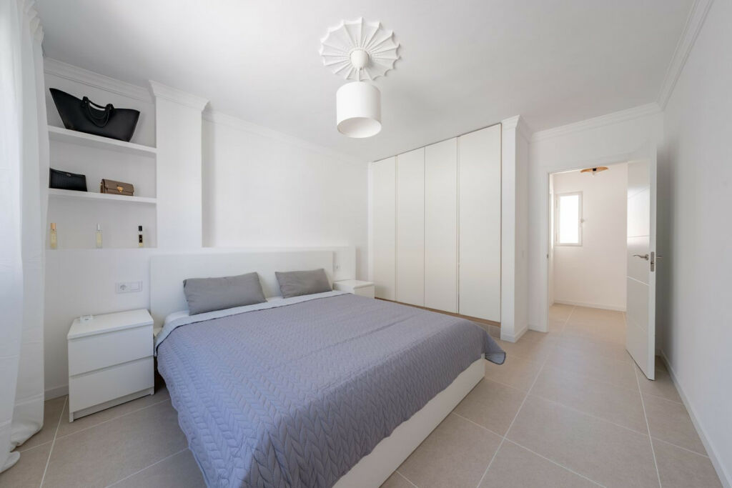 Top Floor Apartment Estepona Málaga - image 22