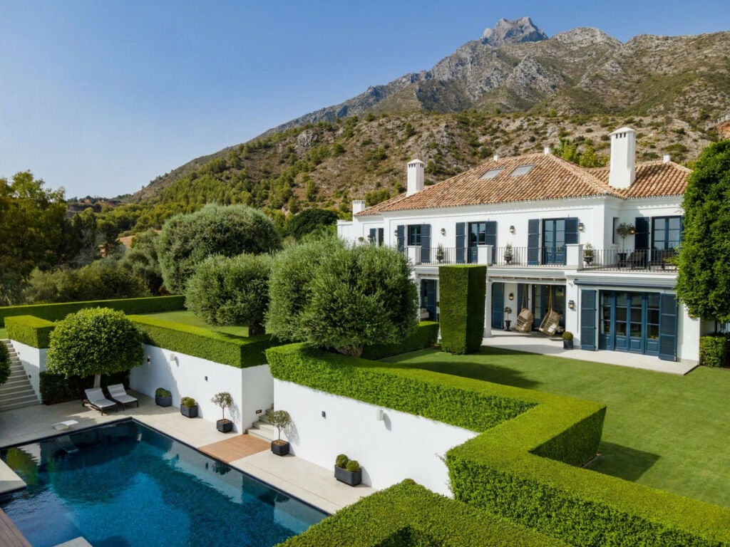 Detached Villa Nagüeles Málaga - image 22