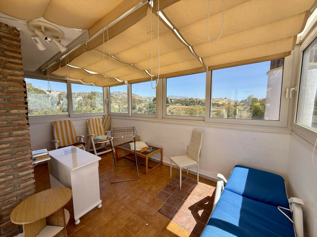 Penthouse Calahonda Málaga - image 22