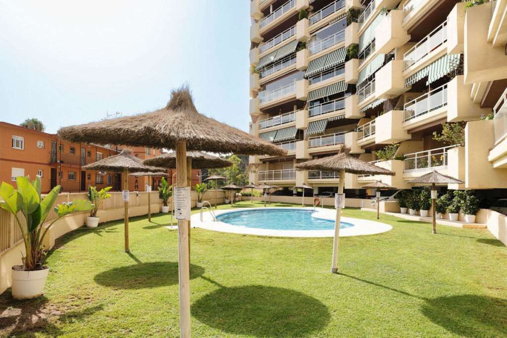 Middle Floor Apartment Torreblanca Málaga - image 22