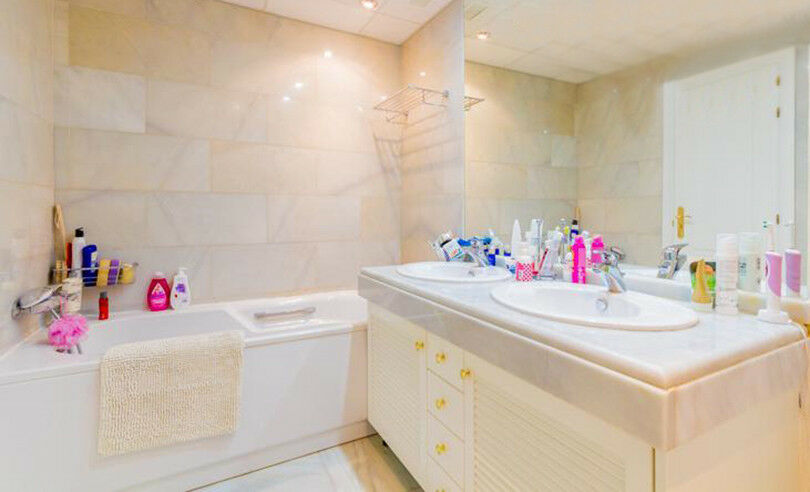 Penthouse Montemar Málaga - image 22
