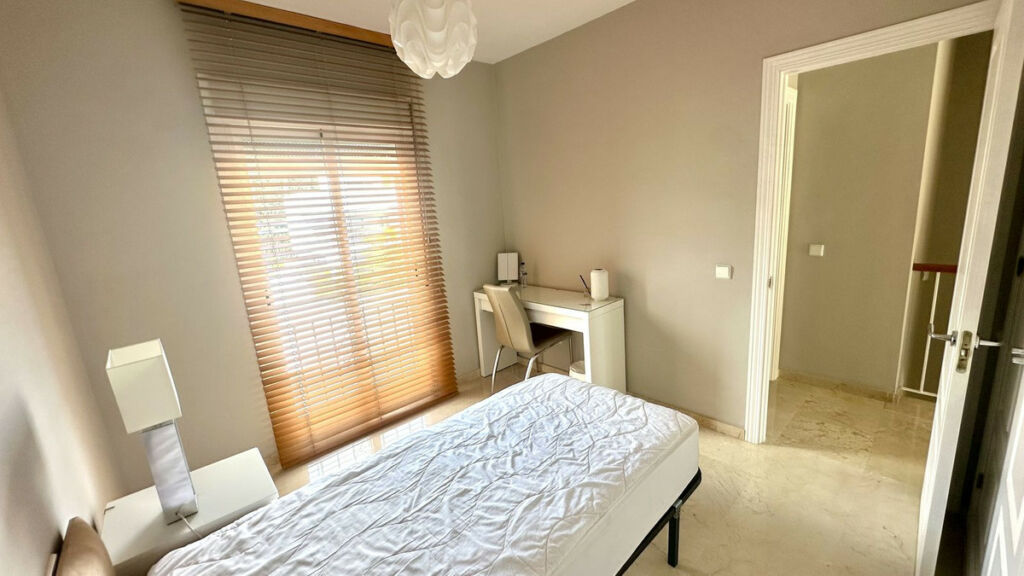 Townhouse Estepona Málaga - image 22