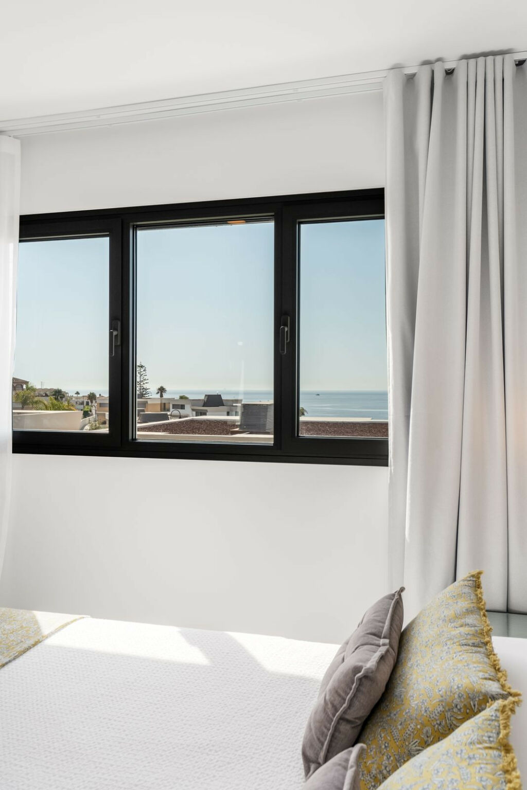 Townhouse El Chaparral Málaga - image 24