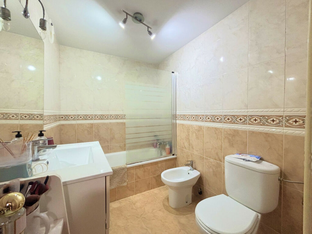 Middle Floor Apartment Estepona Málaga - image 22