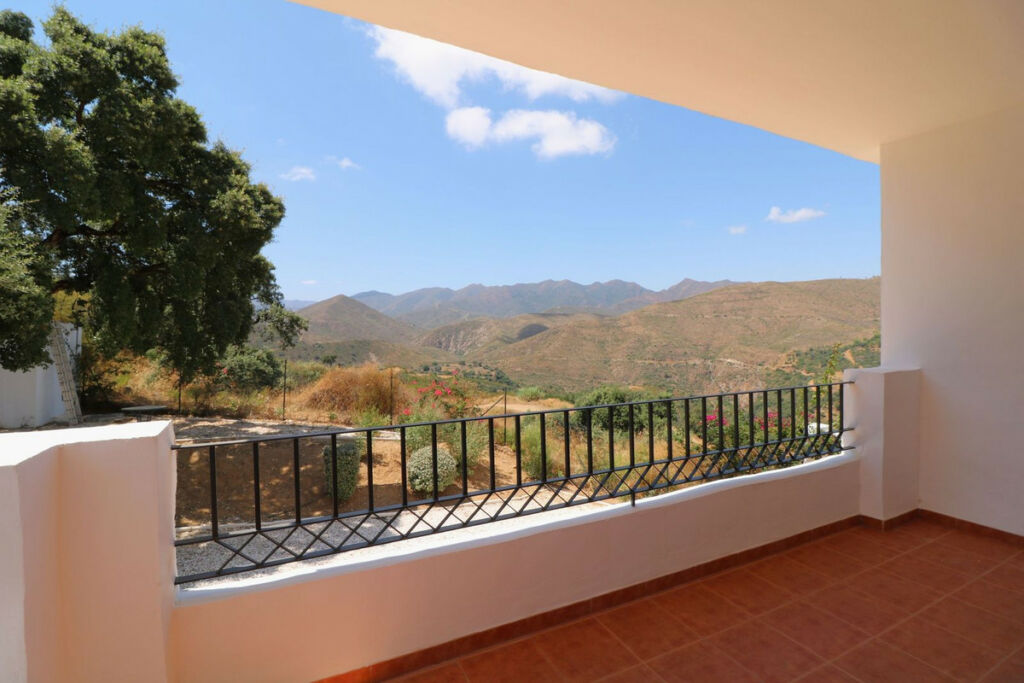 Penthouse La Mairena Málaga - image 22