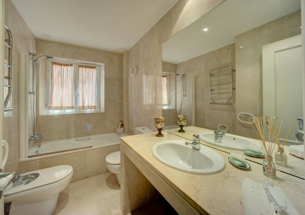 Middle Floor Apartment Sotogrande Marina Cádiz - image 22