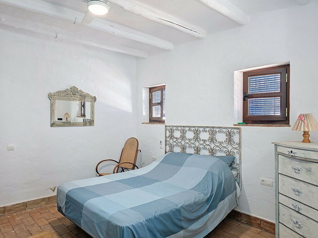 Detached Villa Riogordo Málaga - image 22