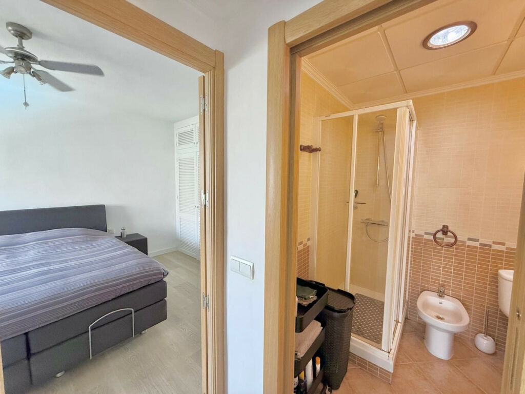 Middle Floor Apartment Torreblanca Málaga - image 22