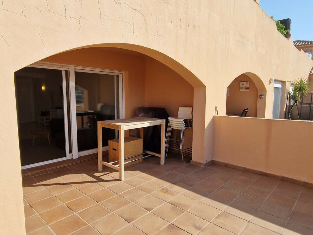 Middle Floor Apartment Calahonda Málaga - image 5