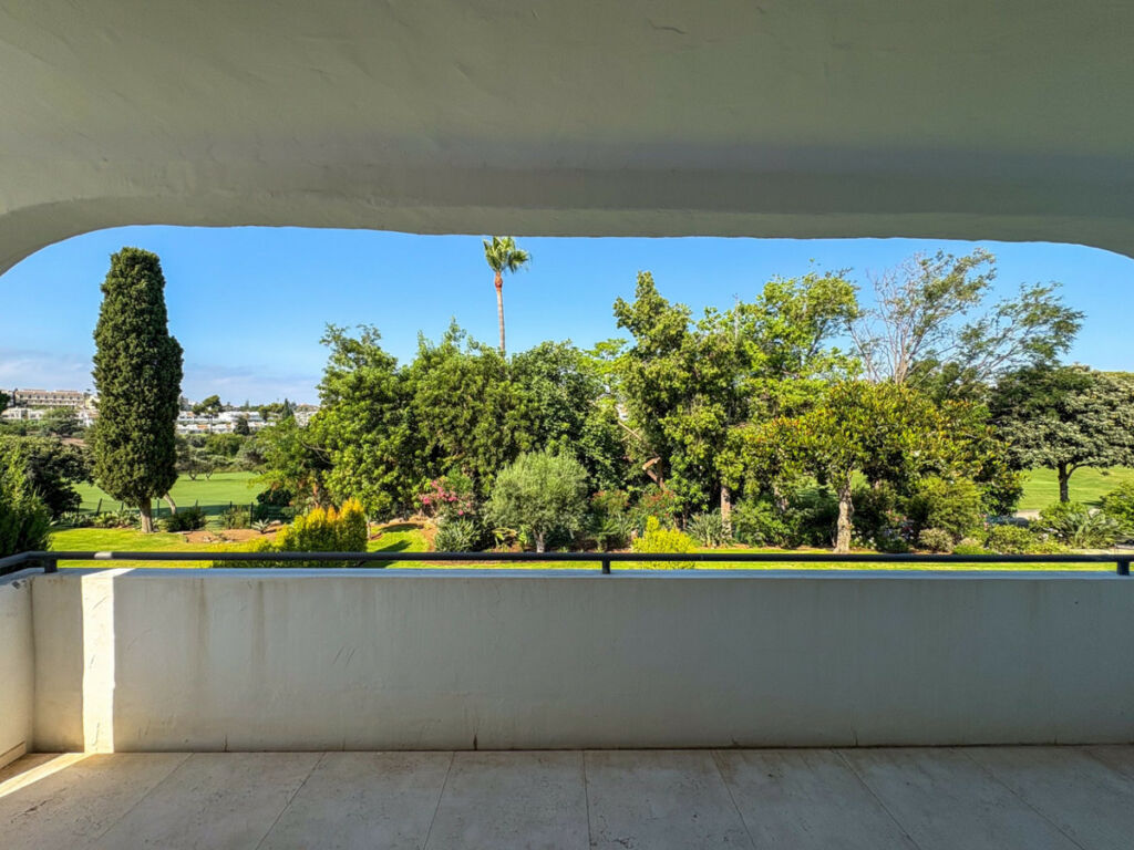 Townhouse Nueva Andalucía Málaga - image 22