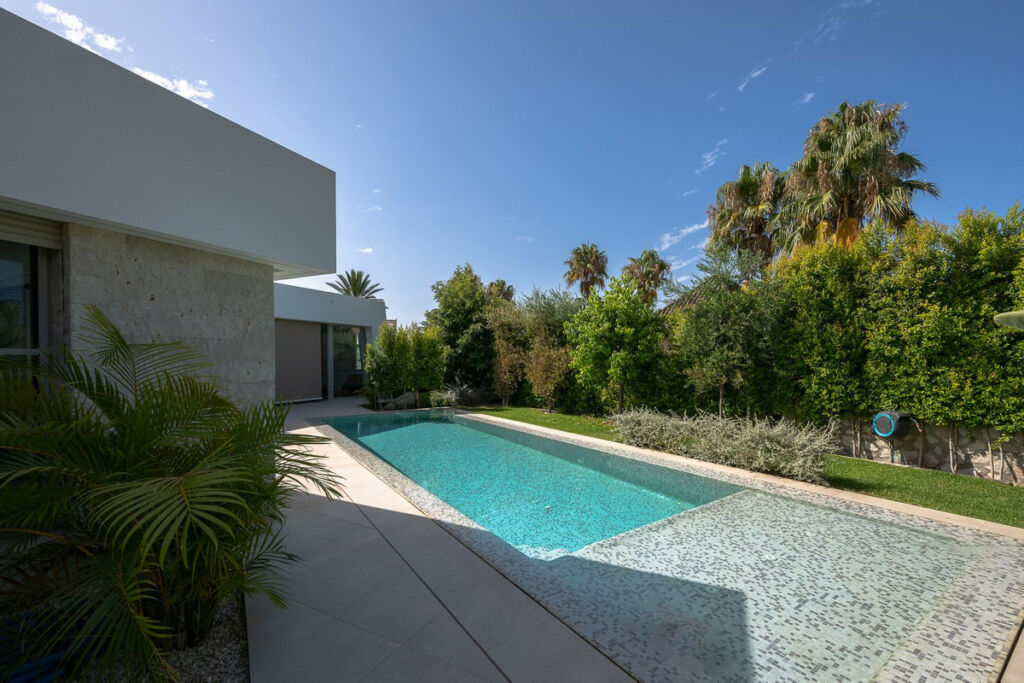 Detached Villa Marbesa Málaga - image 22