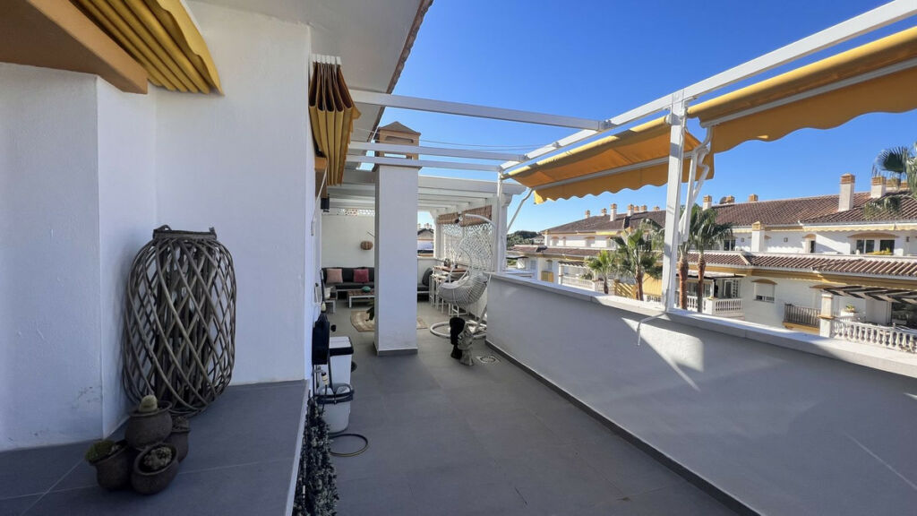 Penthouse Nueva Andalucía Málaga - image 22