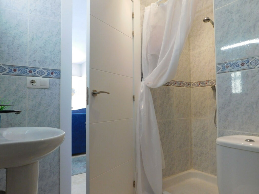 Detached Villa Villamartin Alicante - image 22