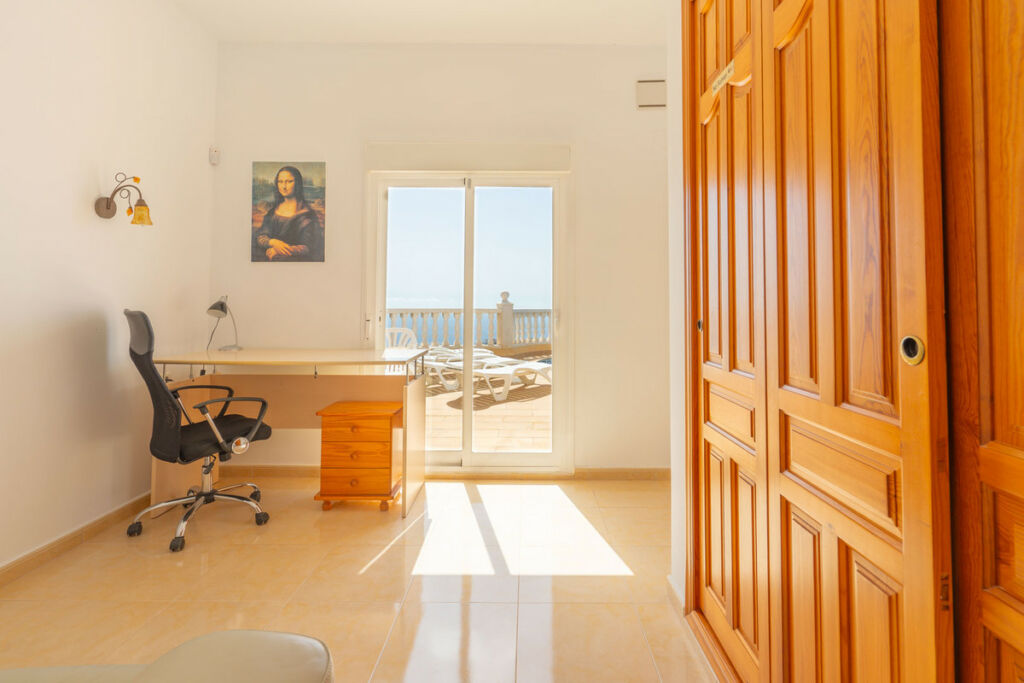 Detached Villa Benitachell Alicante - image 23