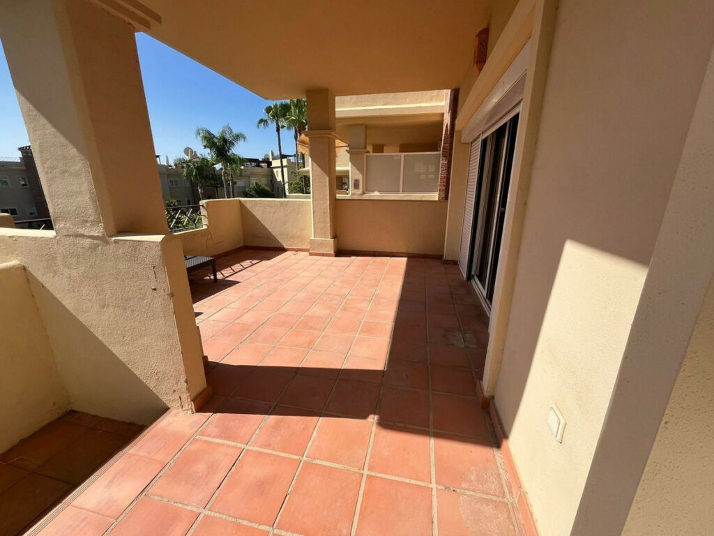 Middle Floor Apartment Estepona Málaga - image 18