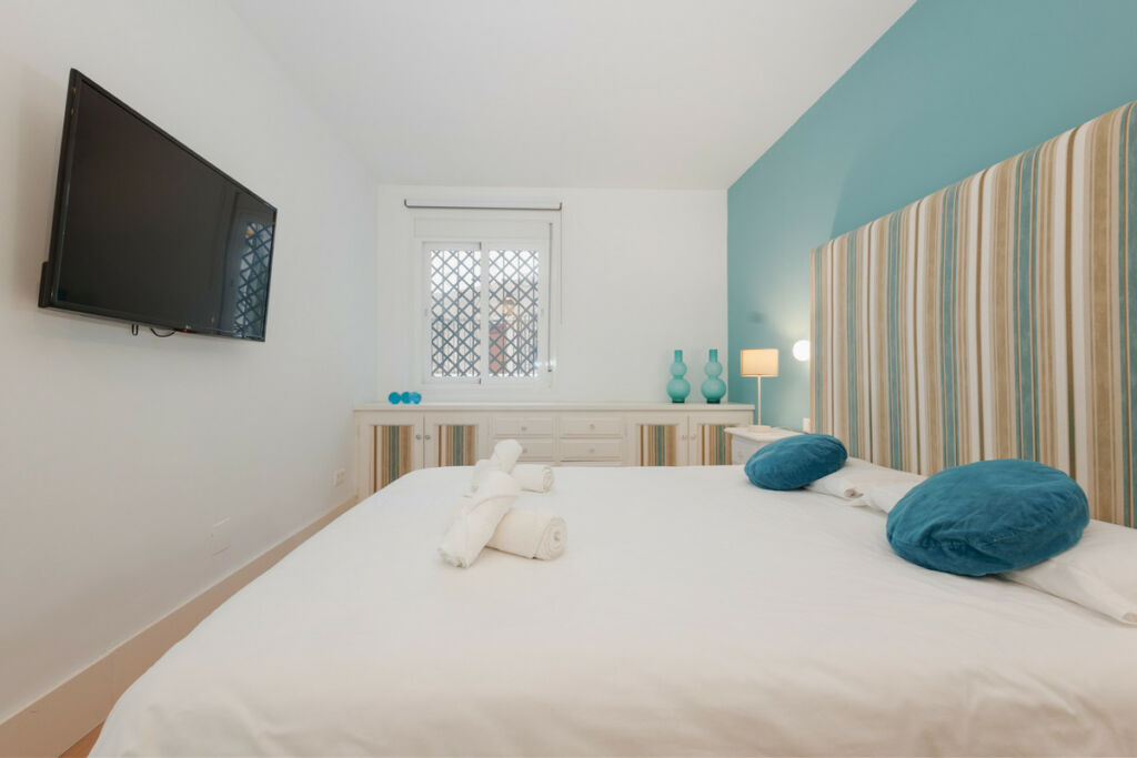 Middle Floor Apartment Puerto Banús Málaga - image 23