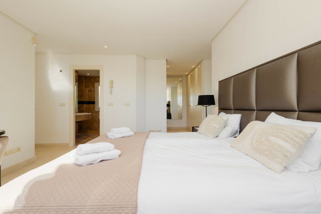 Penthouse Nueva Andalucía Málaga - image 23