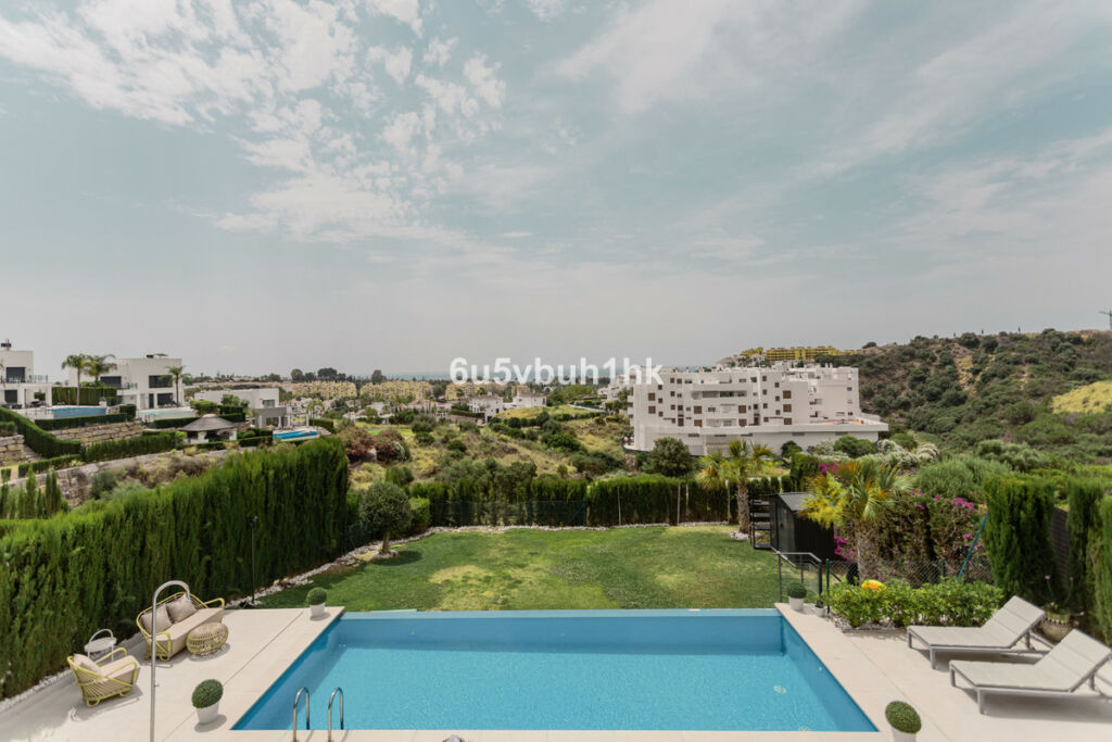 Townhouse Estepona Málaga - image 23