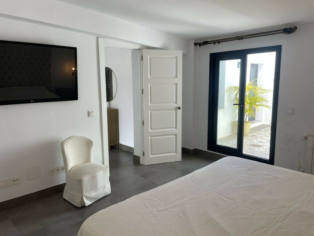 Detached Villa San Pedro de Alcántara Málaga - image 23
