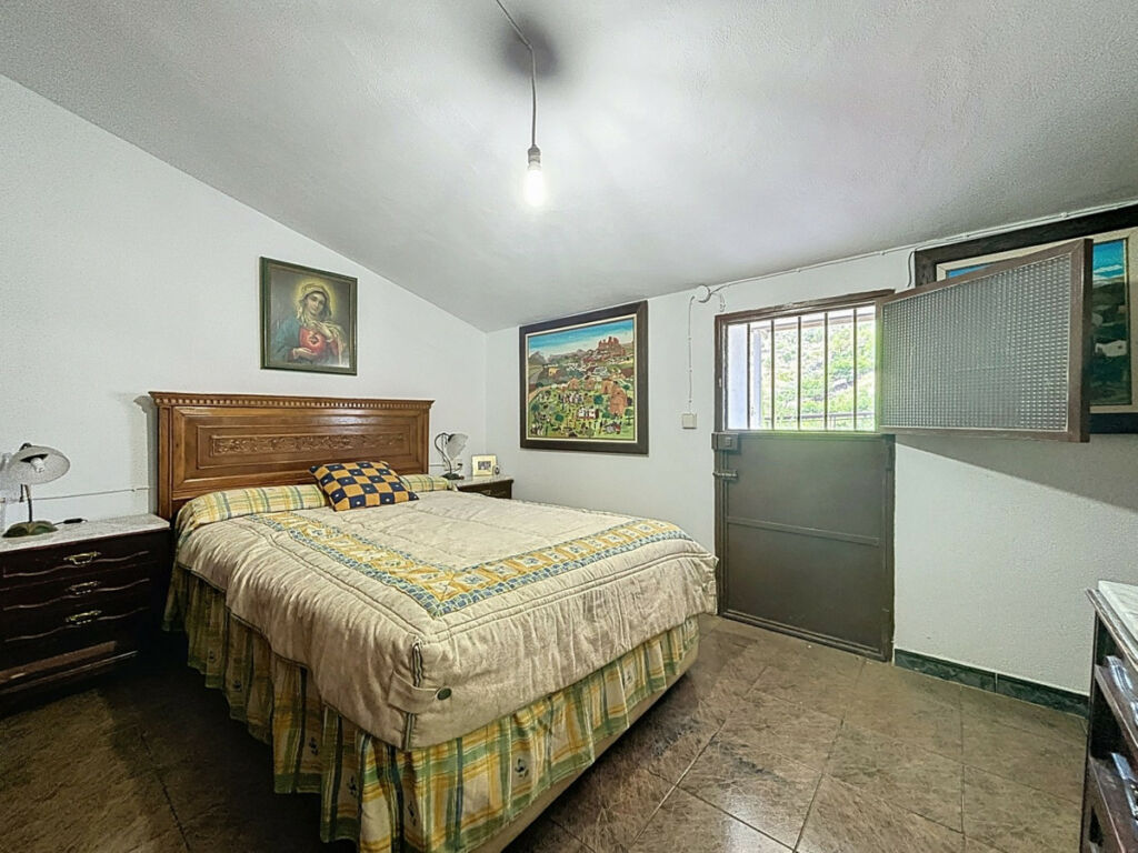 Semi-Detached House Comares Málaga - image 23