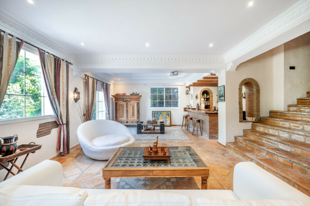 Detached Villa Benahavís Málaga - image 23