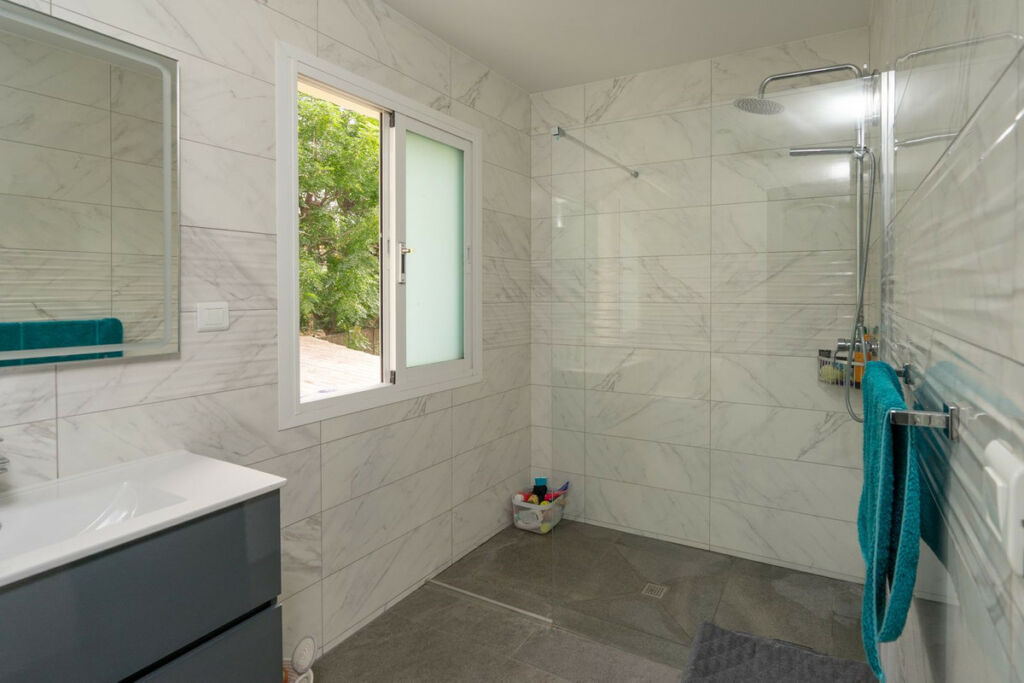Detached Villa Benalmadena Málaga - image 23