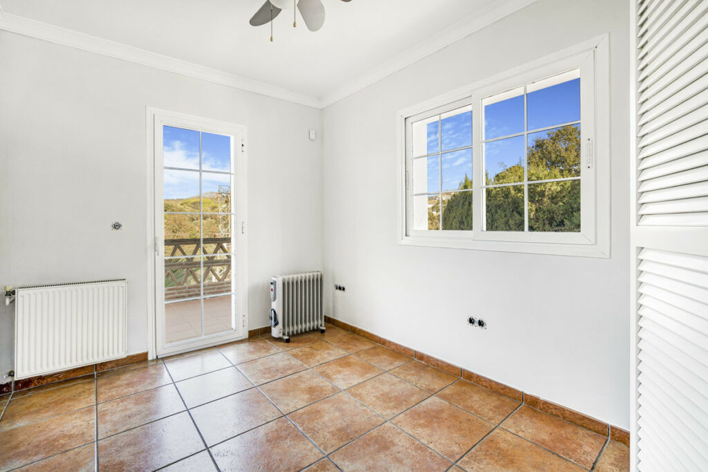 Detached Villa Elviria Málaga - image 23
