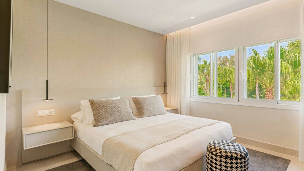 Penthouse New Golden Mile Málaga - image 23
