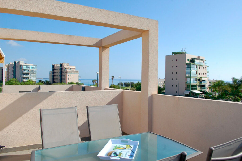 Bungalow Mil Palmeras Alicante - image 23