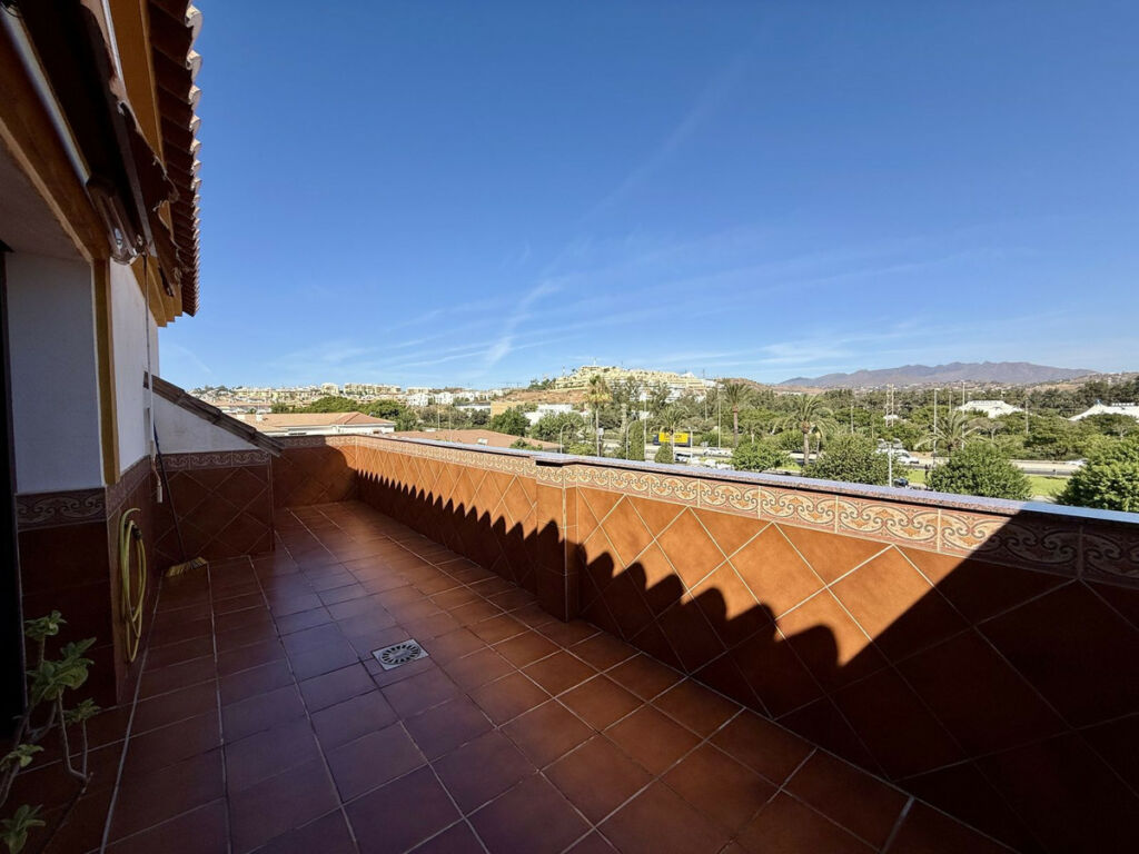 Top Floor Apartment La Cala Málaga - image 23