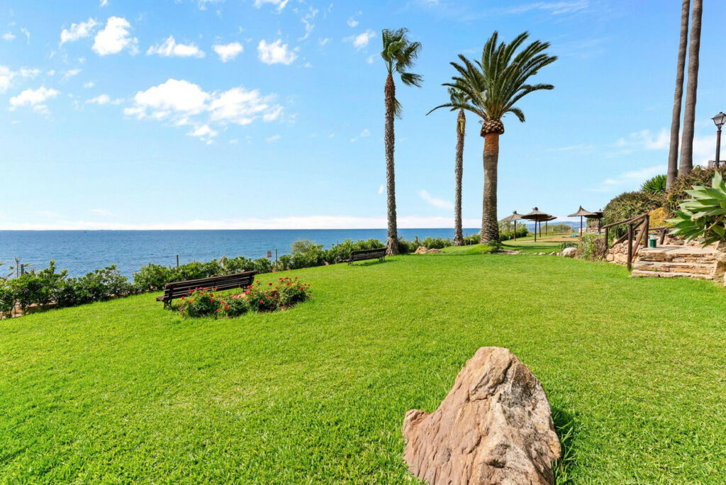 Townhouse Estepona Málaga - image 23