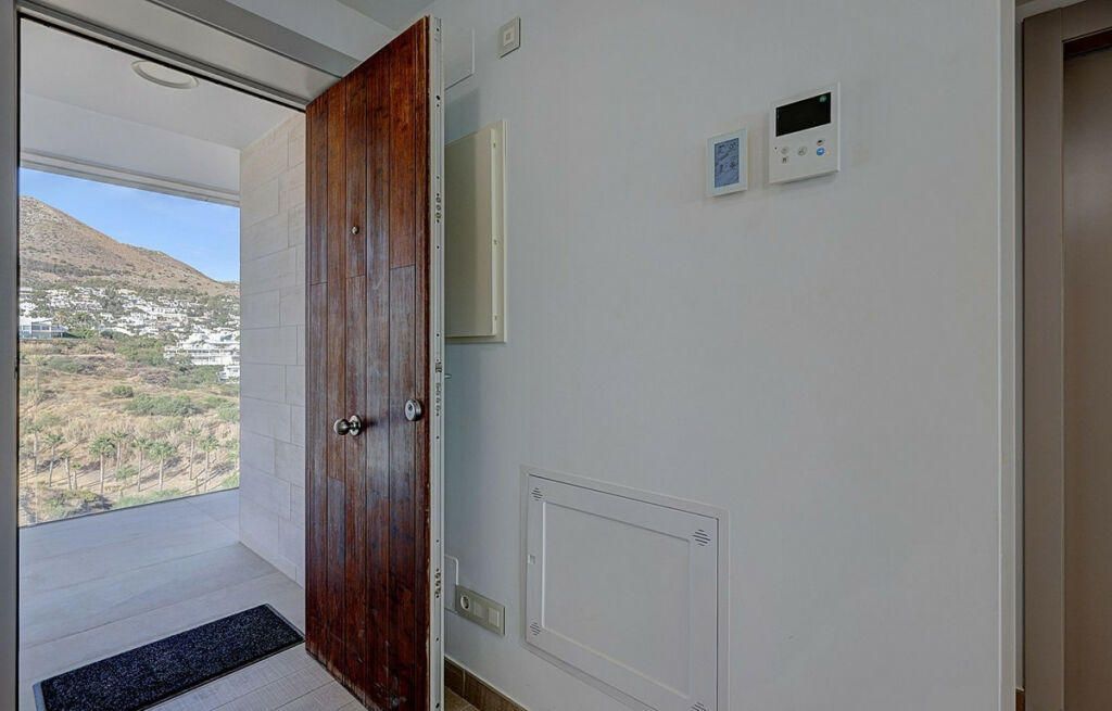 Middle Floor Apartment Fuengirola Málaga - image 23