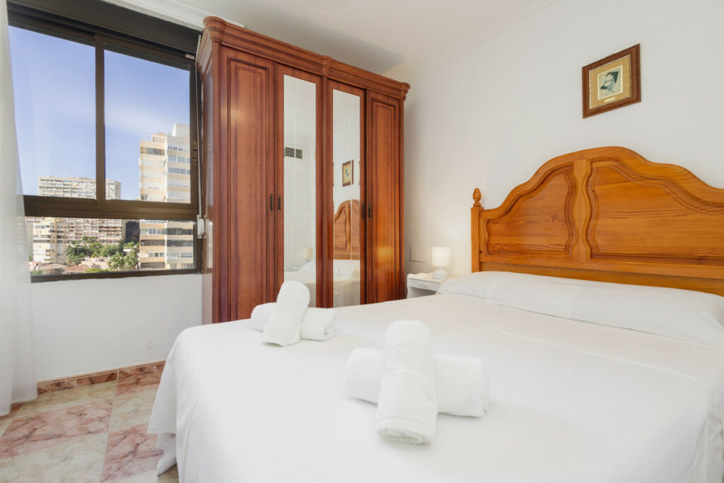 Middle Floor Apartment Playamar Málaga - image 23