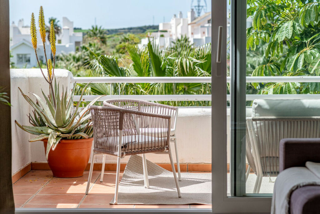 Middle Floor Apartment Casares Málaga - image 23