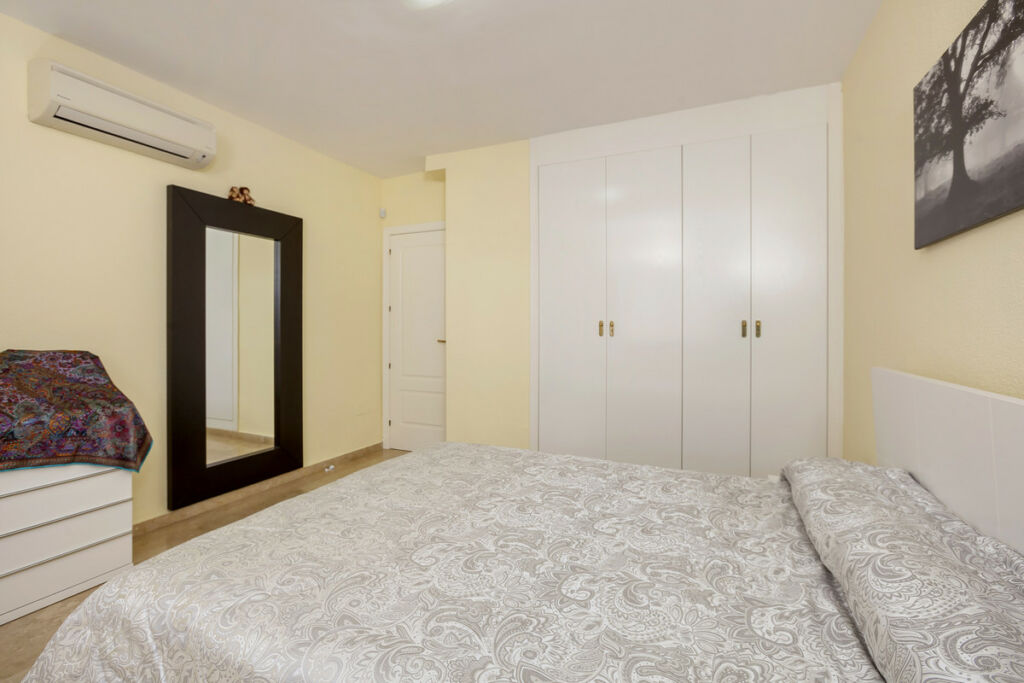 Ground Floor Apartment The Golden Mile Málaga - image 23