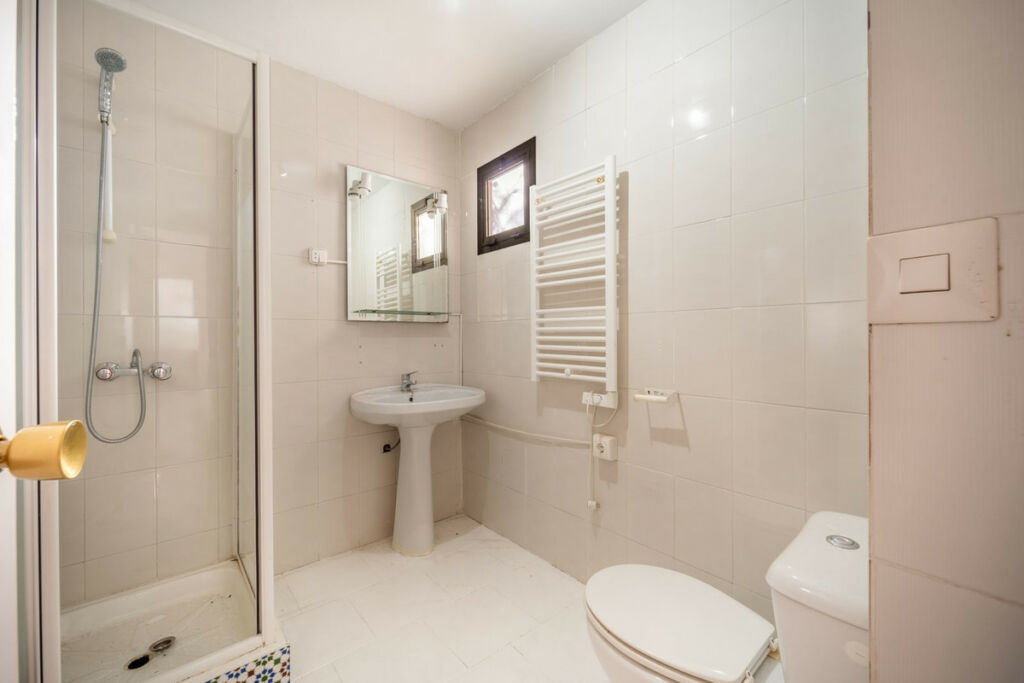 Detached Villa La Viñuela Málaga - image 23