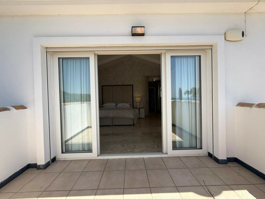 Detached Villa Marbesa Málaga - image 21