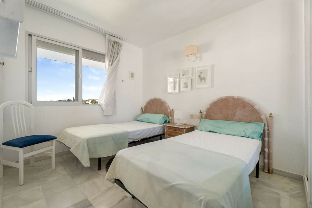 Middle Floor Apartment Riviera del Sol Málaga - image 23