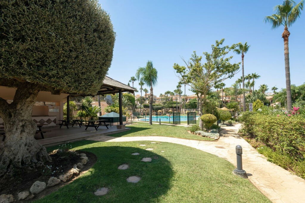 Semi-Detached House Riviera del Sol Málaga - image 23