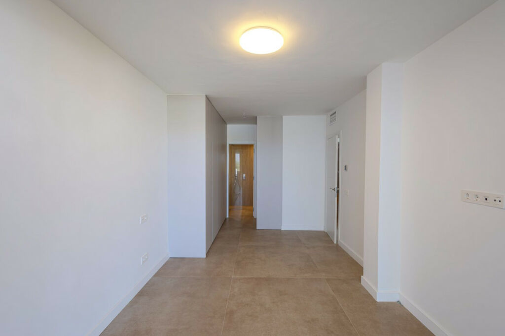 Middle Floor Apartment Nueva Andalucía Málaga - image 23