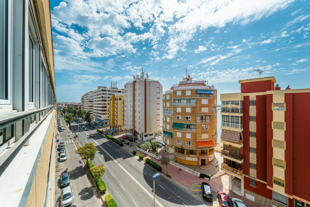 Penthouse Torrevieja Alicante - image 23