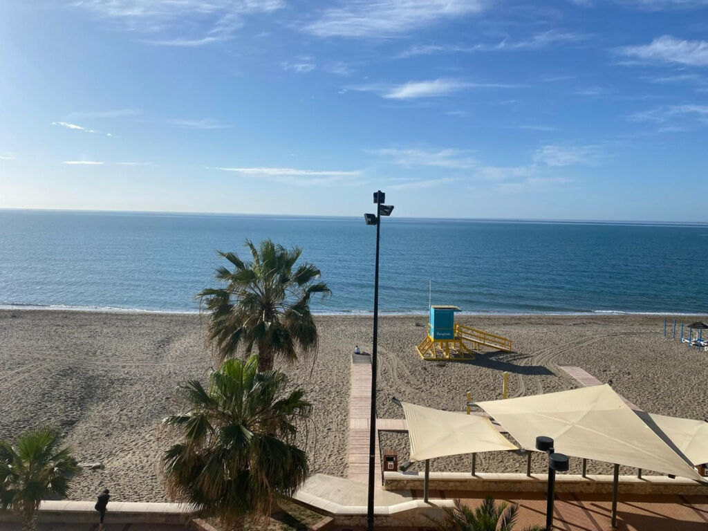 Middle Floor Apartment Carvajal Málaga - image 23